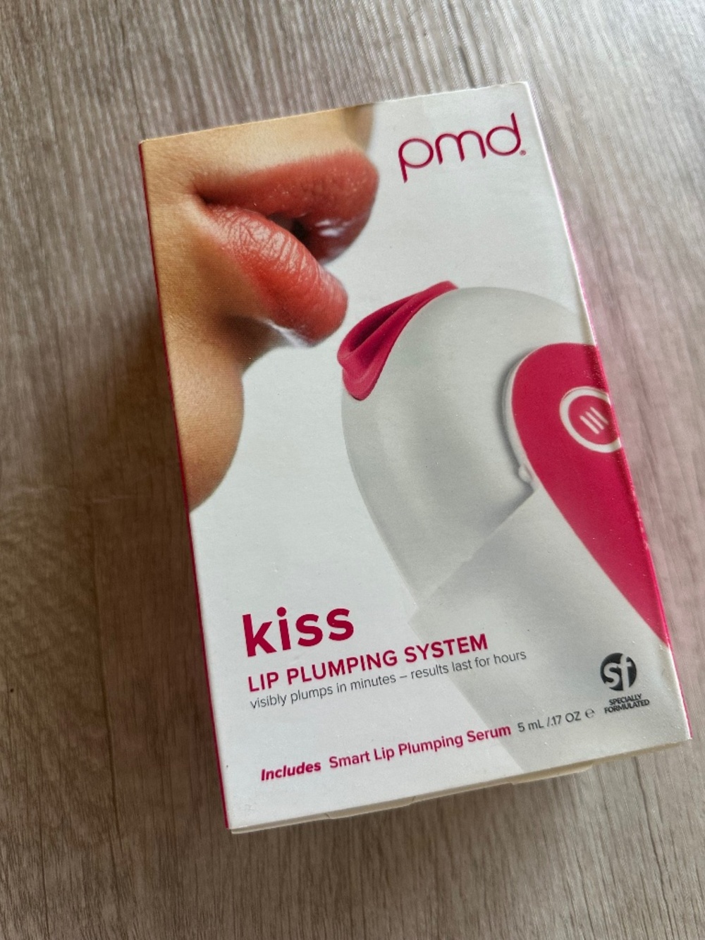 PMD Kiss Lip Plumping Device